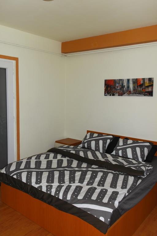 Patria Studio Boekarest Buitenkant foto