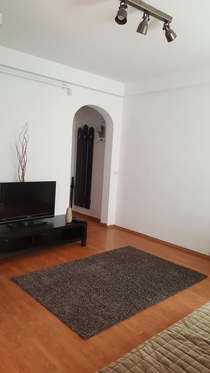 Patria Studio Boekarest Buitenkant foto